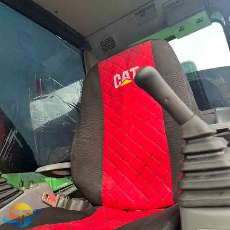 Hot-selling Caterpillar 323D2L excavator, used construction equipment, heavy-duty large excavator.