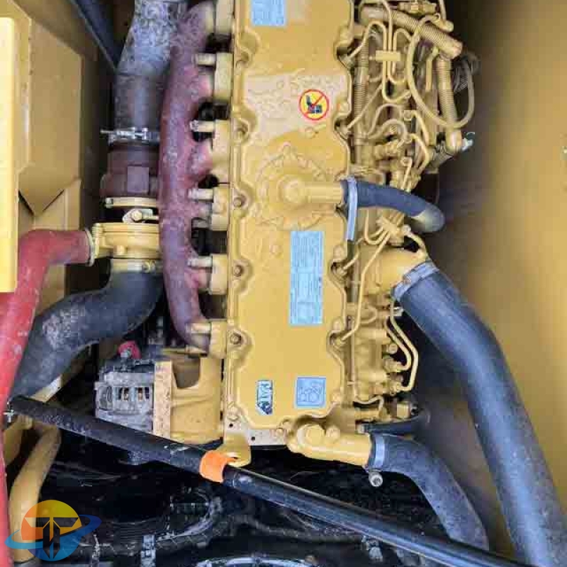 Caterpillar 320 high-spec excavator, original tracked excavator, used in mining construction, for sale.