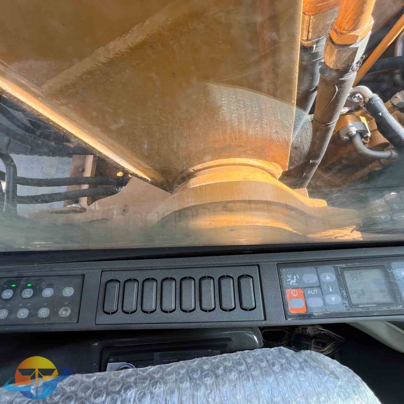 Cheap and perfect second-hand machine Caterpillar CAT320GC excavator for sale at a super low price