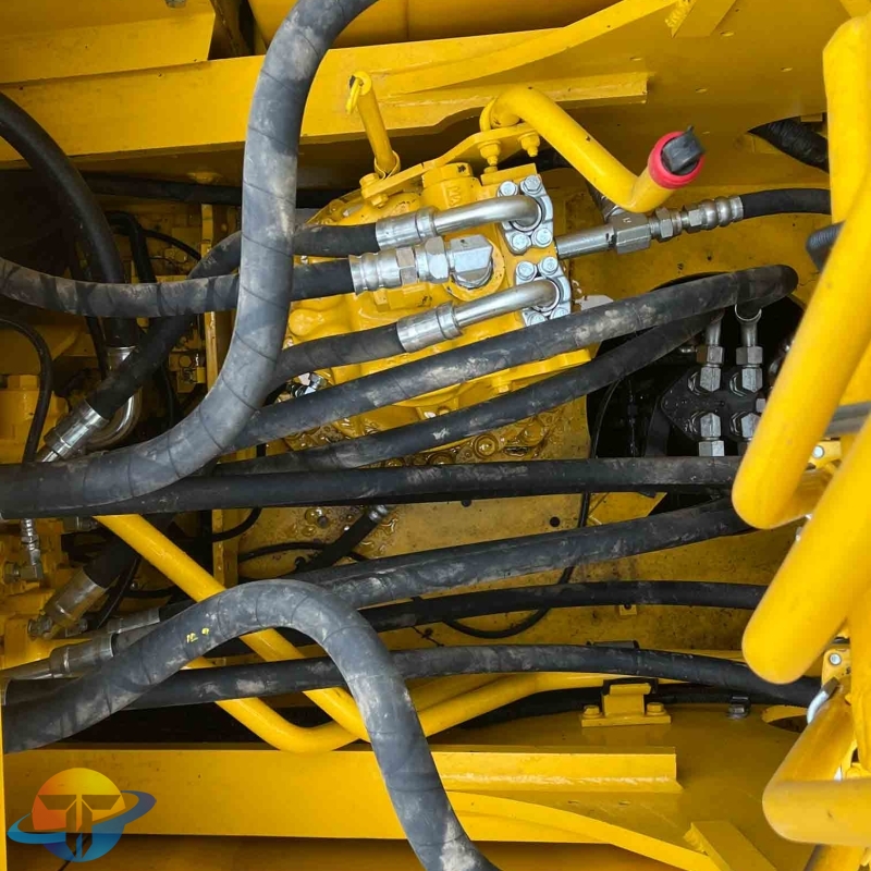 Used Komatsu PC200 excavator used construction equipment environmentally friendly cheap price