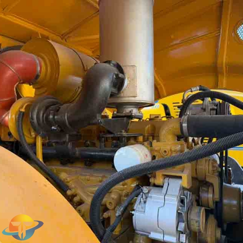 High-performance used XCMG XS223J road roller/wheel loader, ideal for heavy-duty projects, for sale.