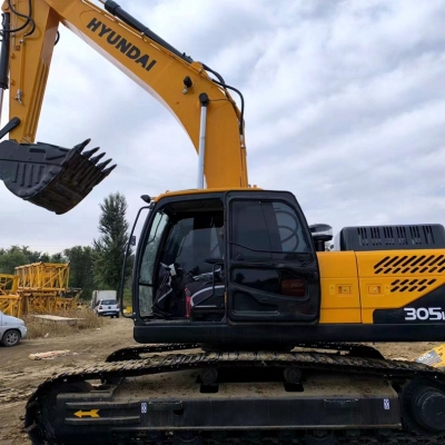 Used Hyundai R305-9T excavator powerful power cheap price