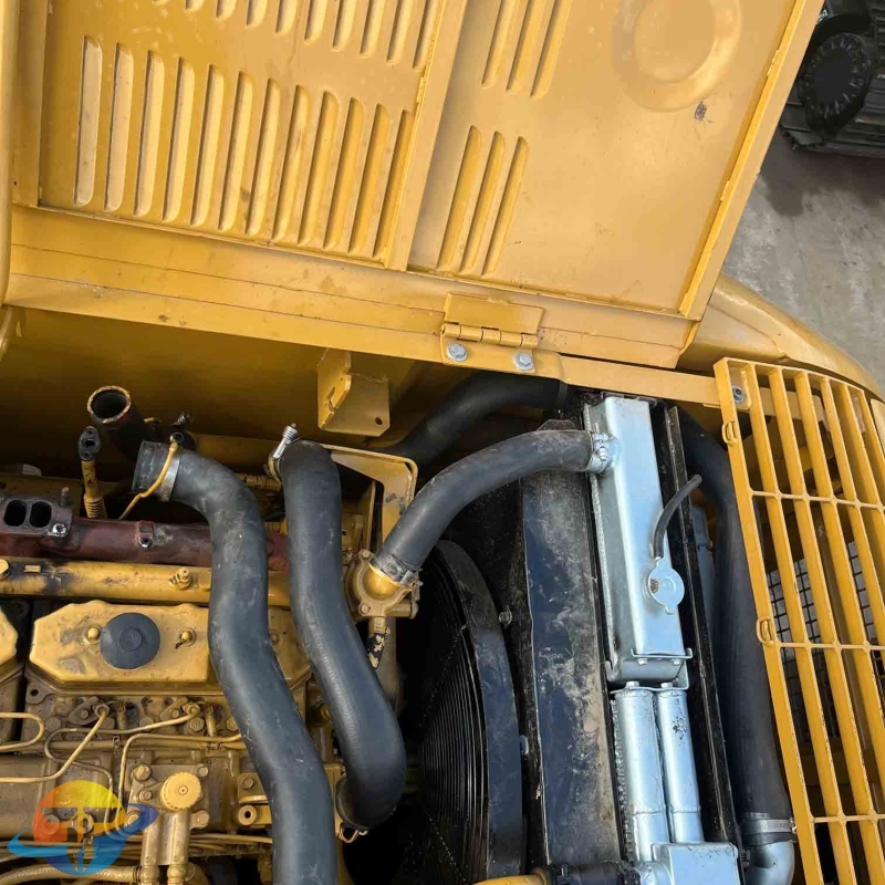 Caterpillar 320C crawler excavator used excavator is in short supply and is selling well worldwide.