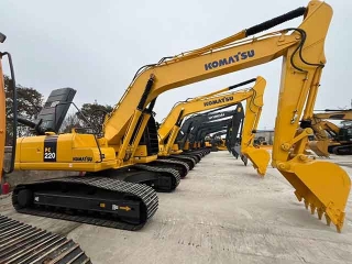 Komatsu PC220 Ace Machine is in good condition and original engine is available.