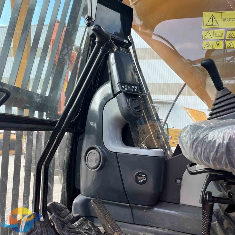 Imported from Japan, used Caterpillar 323D2L excavator for general construction use.