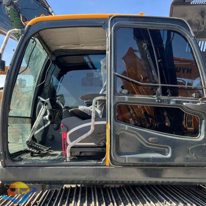 High quality and cost-effective Hyundai 220LC-9S excavator crawler excavator almost new in stock at a low price