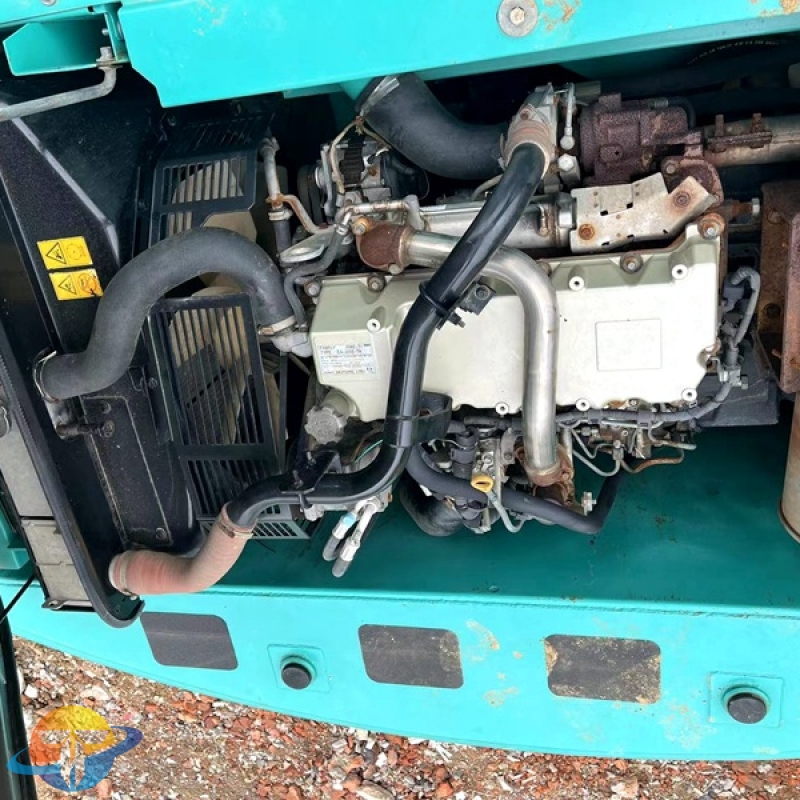 Used Kobelco SK200LC-8 excavator large engineering equipment for sale at a low price