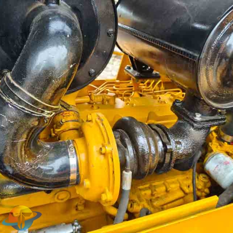 Shantui SD13S bulldozers are of high quality, reliable and durable for large-scale construction, and are available for sale.