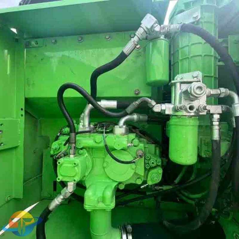 Hot-selling Caterpillar 323D2L excavator, used construction equipment, heavy-duty large excavator.