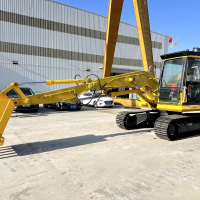 Komatsu 130 plus