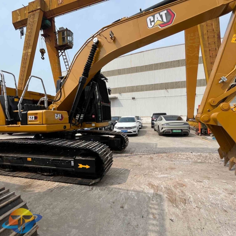 Hot sale Caterpillar 323 excavator high quality brand medium excavator low cost good quality