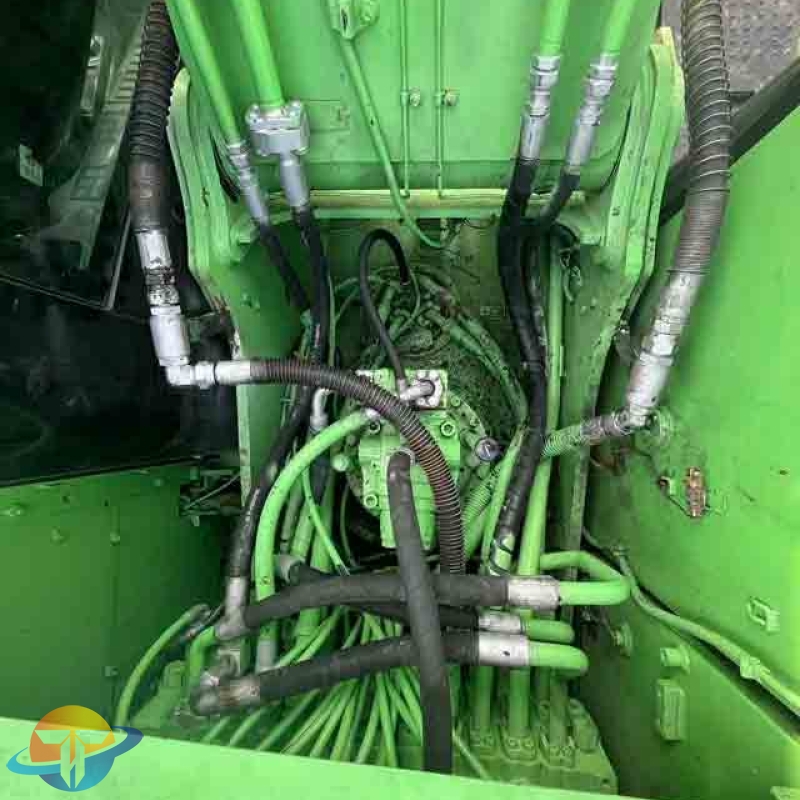 Hot-selling Caterpillar 323D2L excavator, used construction equipment, heavy-duty large excavator.