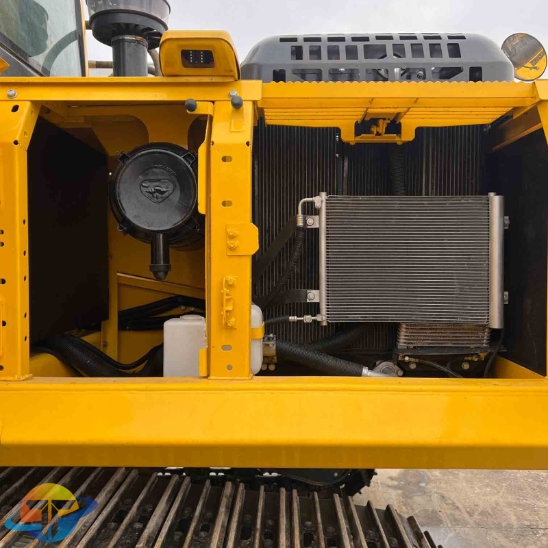 Used Komatsu PC200 excavator used construction equipment environmentally friendly cheap price