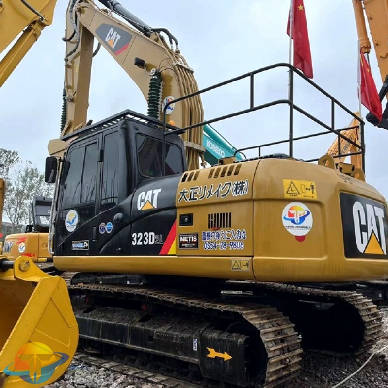 Caterpillar CAT323D2L excavator second-hand excavator with good performance and cheap price for sale