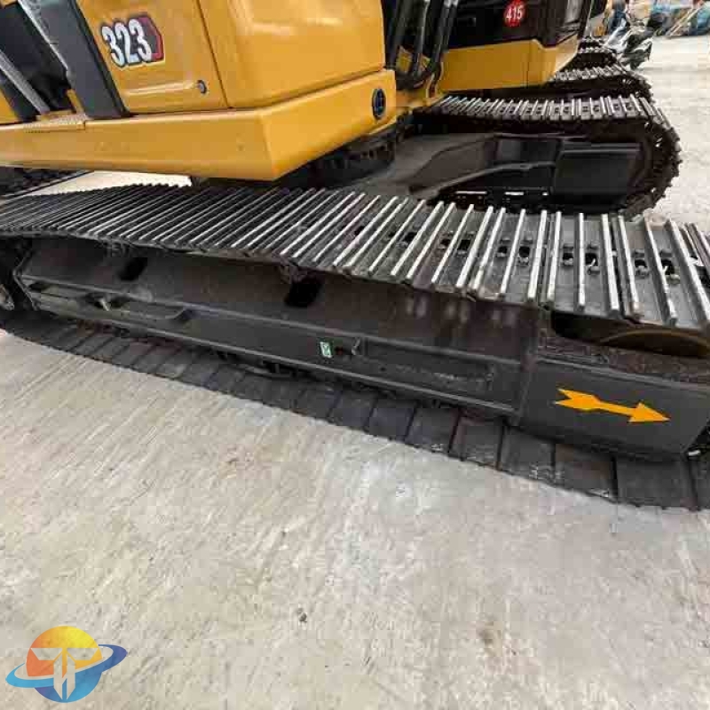 Used Caterpillar CAT323 excavator, low working time, high-altitude loading, used construction machinery for sale.