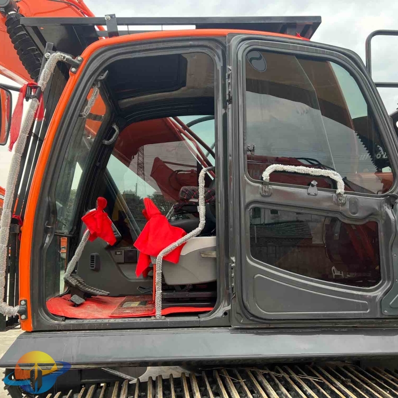 Second-hand Doosan DX260LC-9C excavator direct sale low price for sale Unmatched value Welcome to inquire