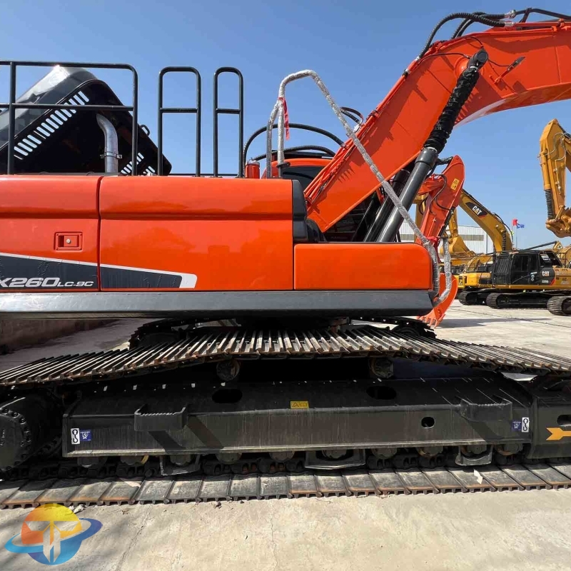 Welcome to consult Doosan DX260LC-9C excavator second-hand machine cheap price
