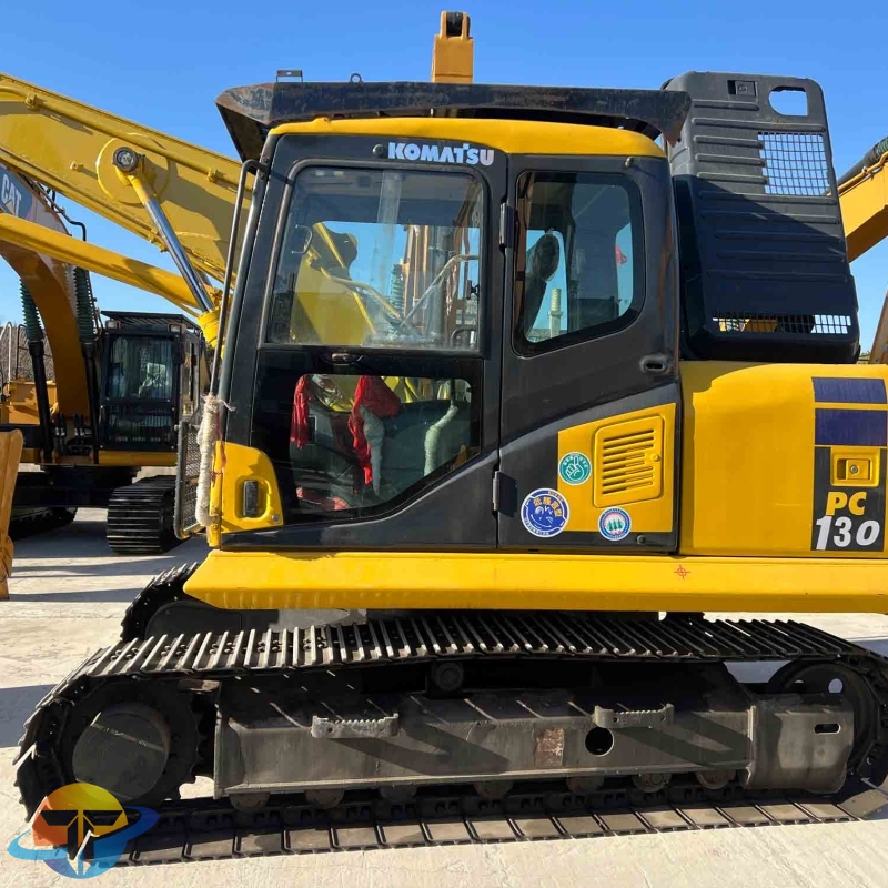 Small excavator Komatsu PC130 excavator second-hand excavator low working time good operation for sale