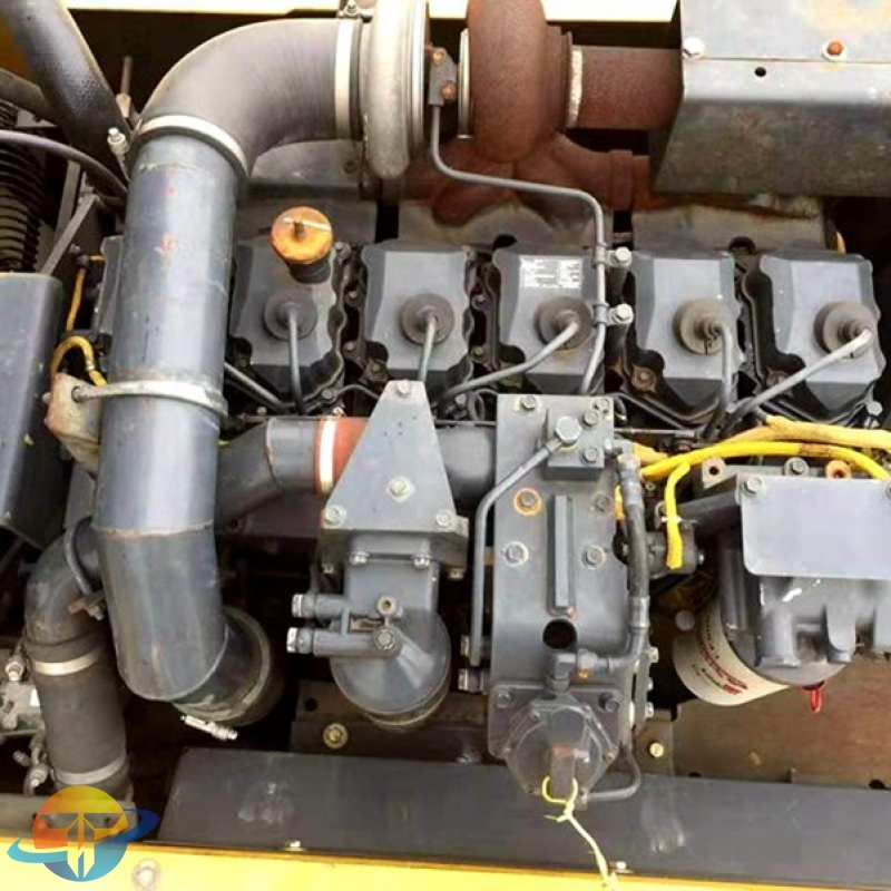 Used Komatsu PC450-7 excavator good quality product less working time