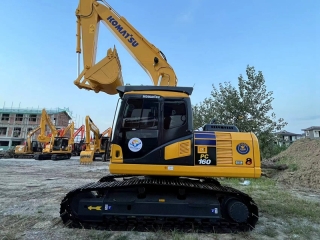 Komatsu PC160-7 excavator