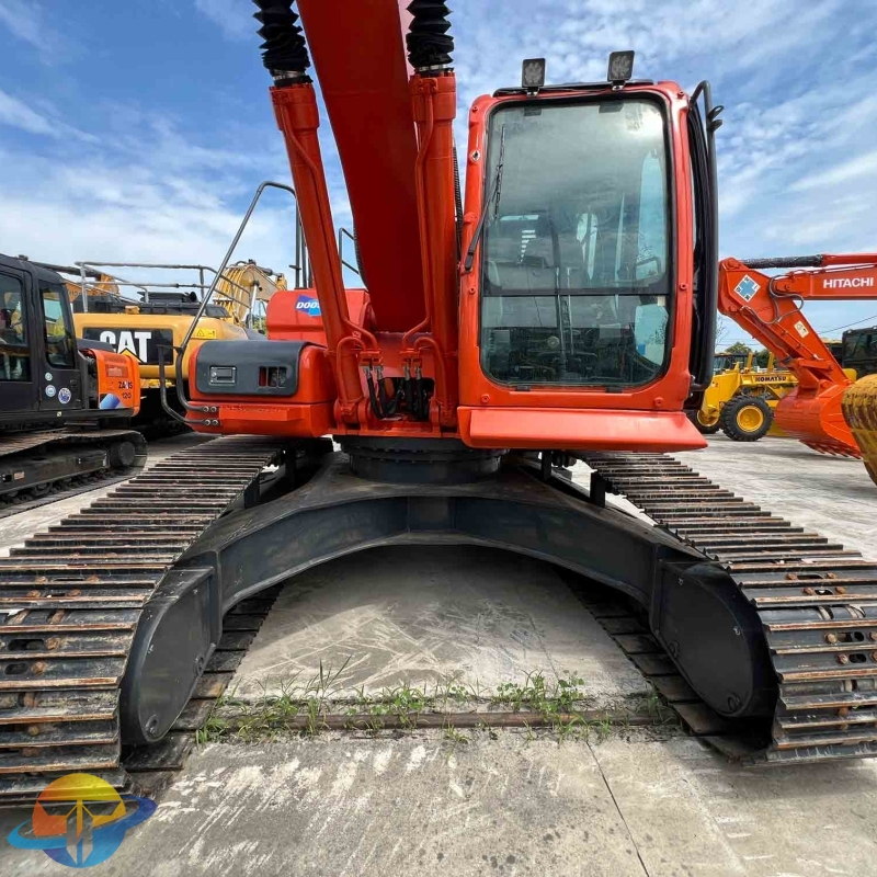 22 ton Doosan DX225LC-9C excavator good performance second-hand excavator for sale