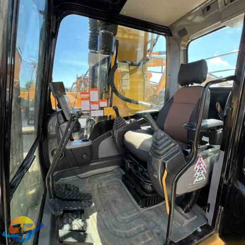 Hot sale Caterpillar CAT320D2L excavator used earthmoving machinery heavy mining equipment for sale cheap