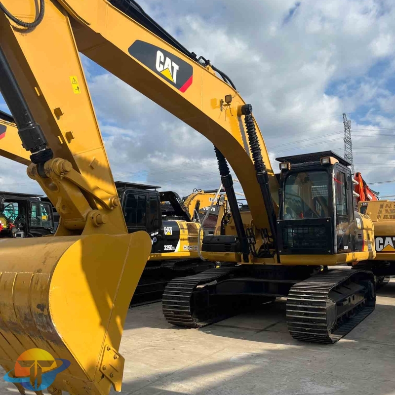 New original Caterpillar 329D2L excavator Japanese crawler excavator 329D2L used in good condition for sale.