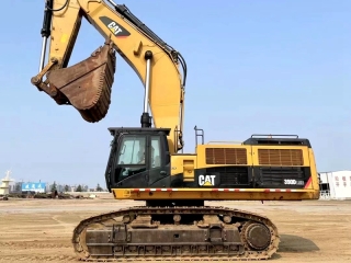 Caterpillar CAT390DL excavator