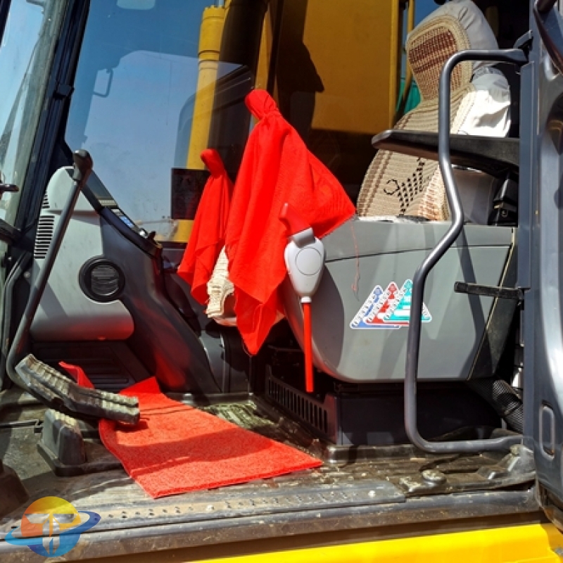 used used Komatsu PC200-8 excavator high efficiency excavator direct sales