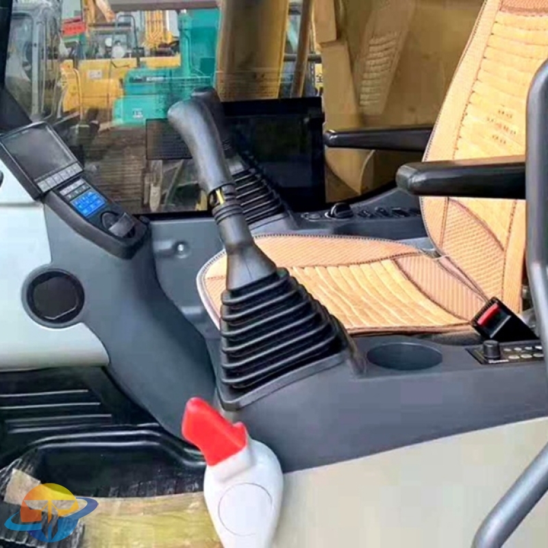 used Komatsu PC240-8 excavator low price good quality sales