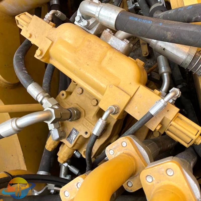 used Caterpillar CAT390DL excavator less working time high quality low price