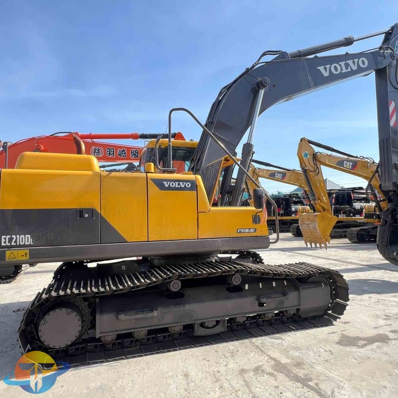 Original second-hand excavator Volvo EC210 excavator with good performance and cheap price for sale
