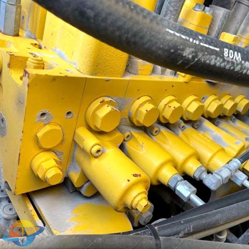 Used Komatsu PC450-8 excavator large excavator good price for sale