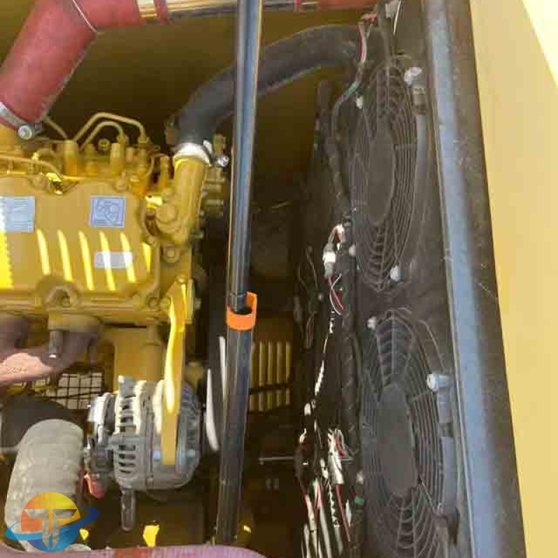 Caterpillar 330 high-spec excavator with strong power output and in good condition; used tracked excavator for sale.