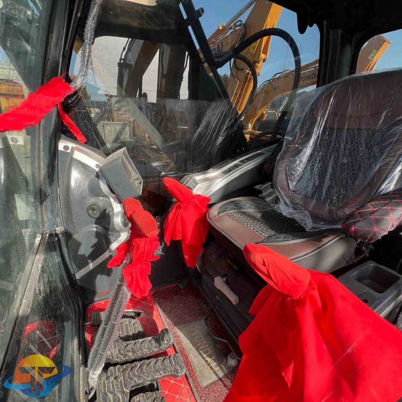 Used high quality excavator Hyundai 220LC-9S excavator Top performance and quality Now for sale at a low price