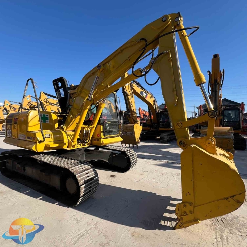 Small excavator Komatsu PC130 excavator second-hand excavator low working time good operation for sale