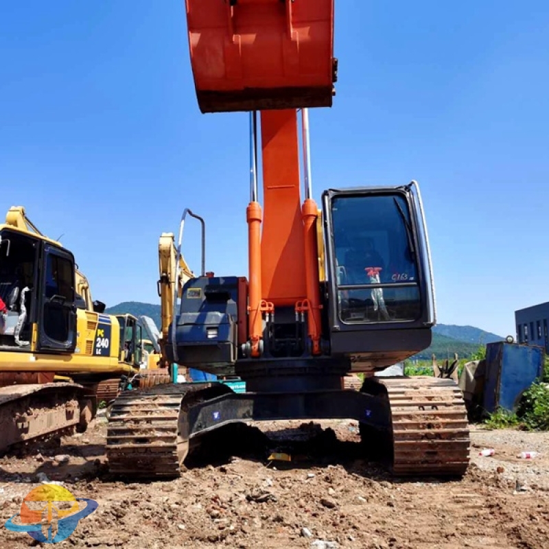 Used original Hitachi ZX240-3 excavator hot selling high quality construction machinery for sale
