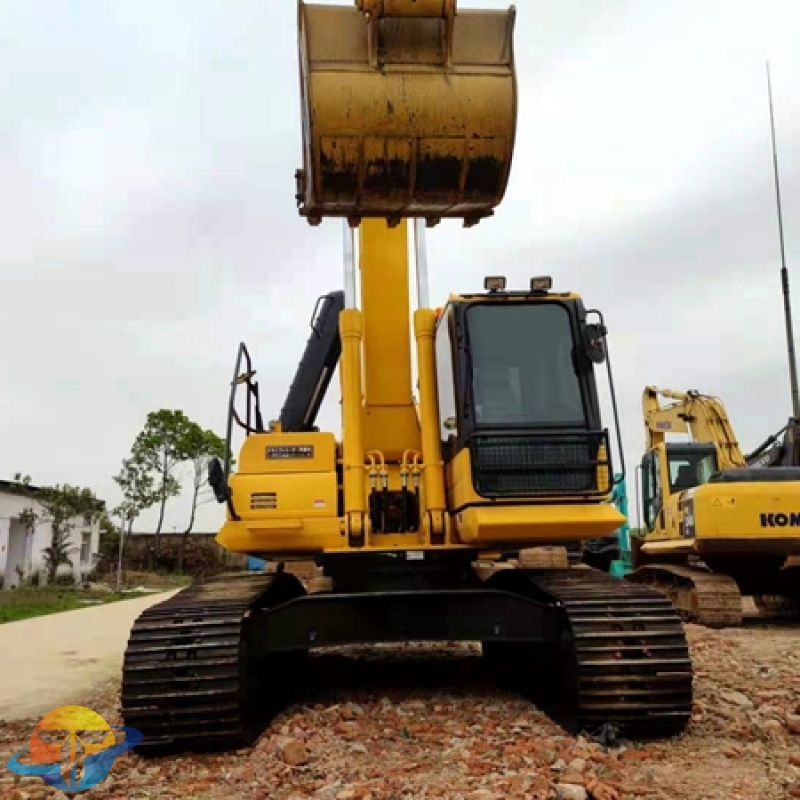 used Komatsu PC220-8 excavator core parts at low price