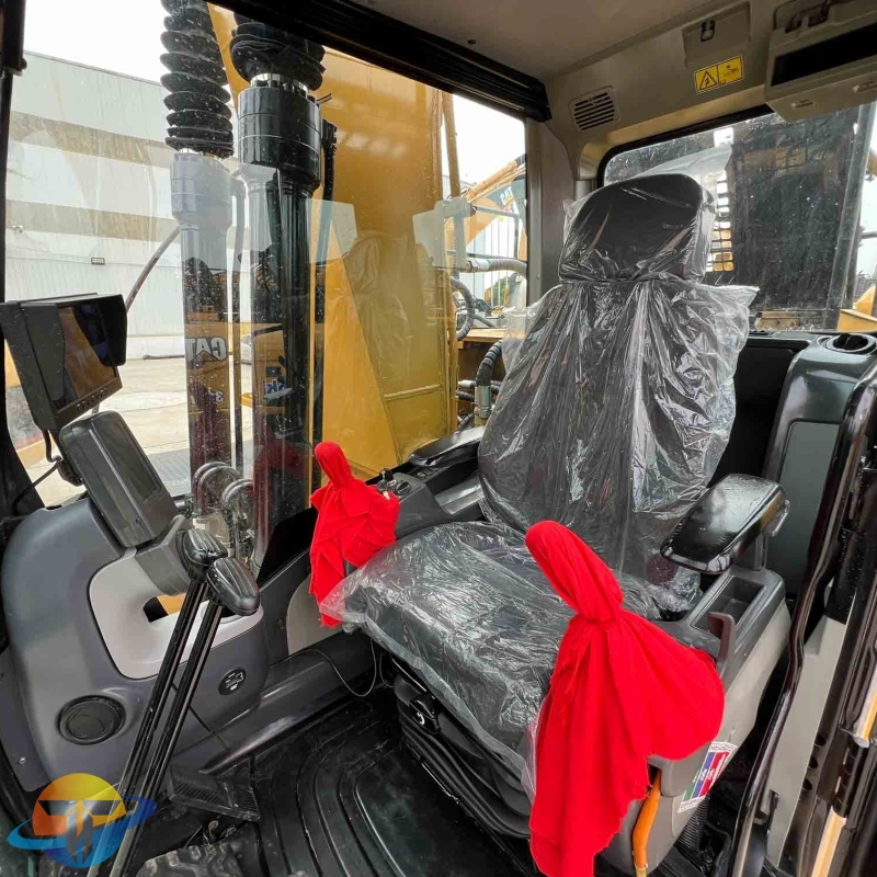 Caterpillar CAT320D2L excavator crawler excavator used machine in excellent condition