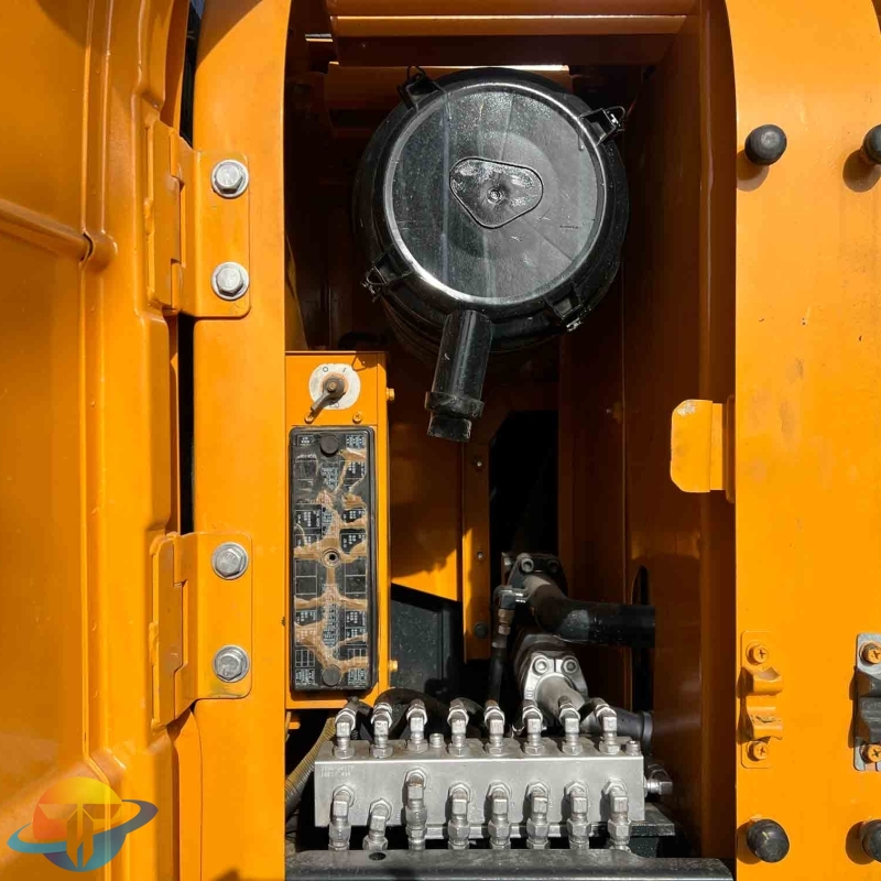 Used high quality excavator Hyundai 220LC-9S excavator Top performance and quality Now for sale at a low price