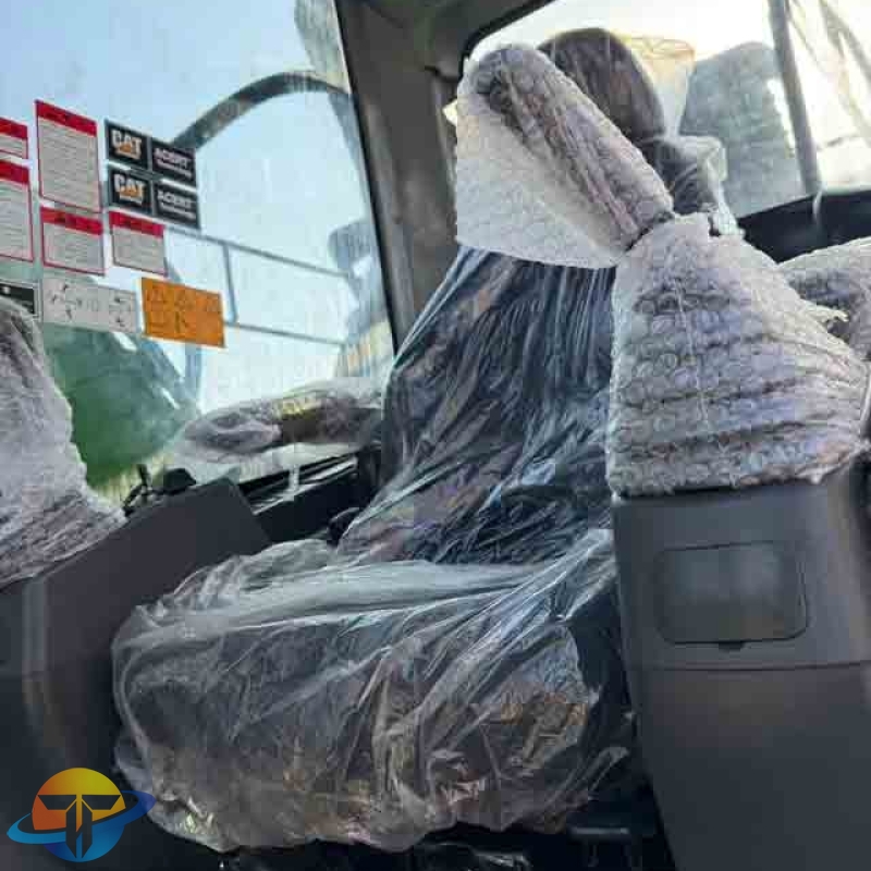 A used Caterpillar green CAT320D2L excavator with a powerful hydraulic system and high cost-performance ratio is available for sale.