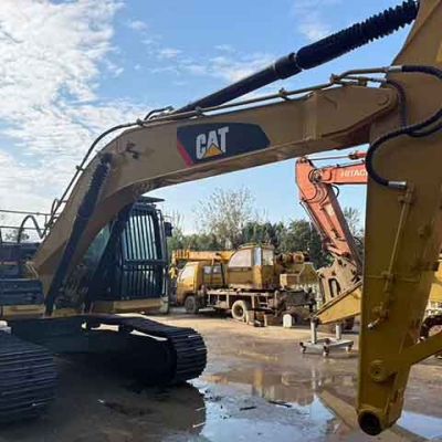 Caterpillar CAT323D2L excavator, low working time, high-quality construction machinery, for sale