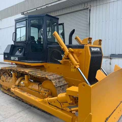High-quality used Shantui SD13S bulldozers are selling briskly.