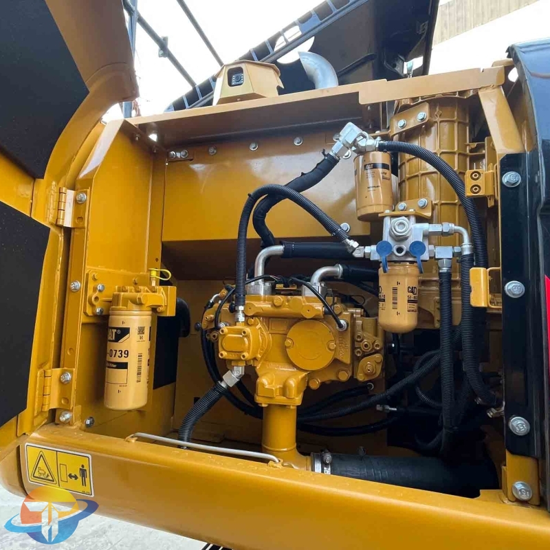 Caterpillar CAT320D2L excavators are known for their exceptional stability and are a globally popular brand. Used excavators are currently in high demand.