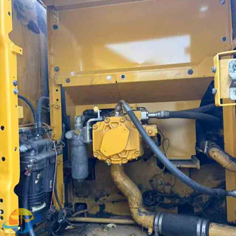 The popular Caterpillar 320 excavator tracked earthmoving equipment is in good condition and available for immediate sale.