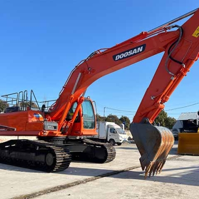 Doosan DX225LC-9C excavator