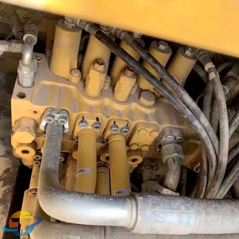 Used Caterpillar CAT340D2L excavator in good condition and hot sale