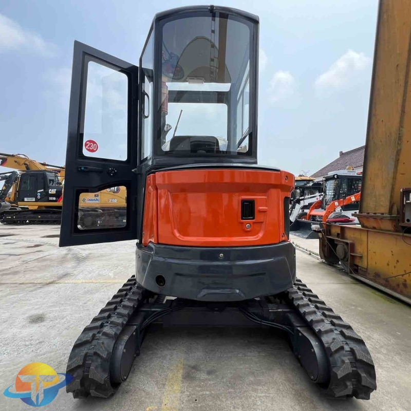Second-hand small excavator YANMAR Mini Excavator price friendly