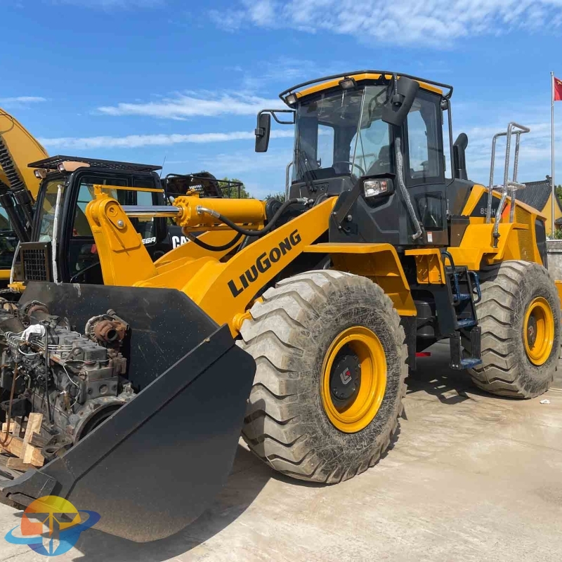 LiuGong used loader CLG856H wheel loader 2021 production powerful and in good condition made in China for sale.