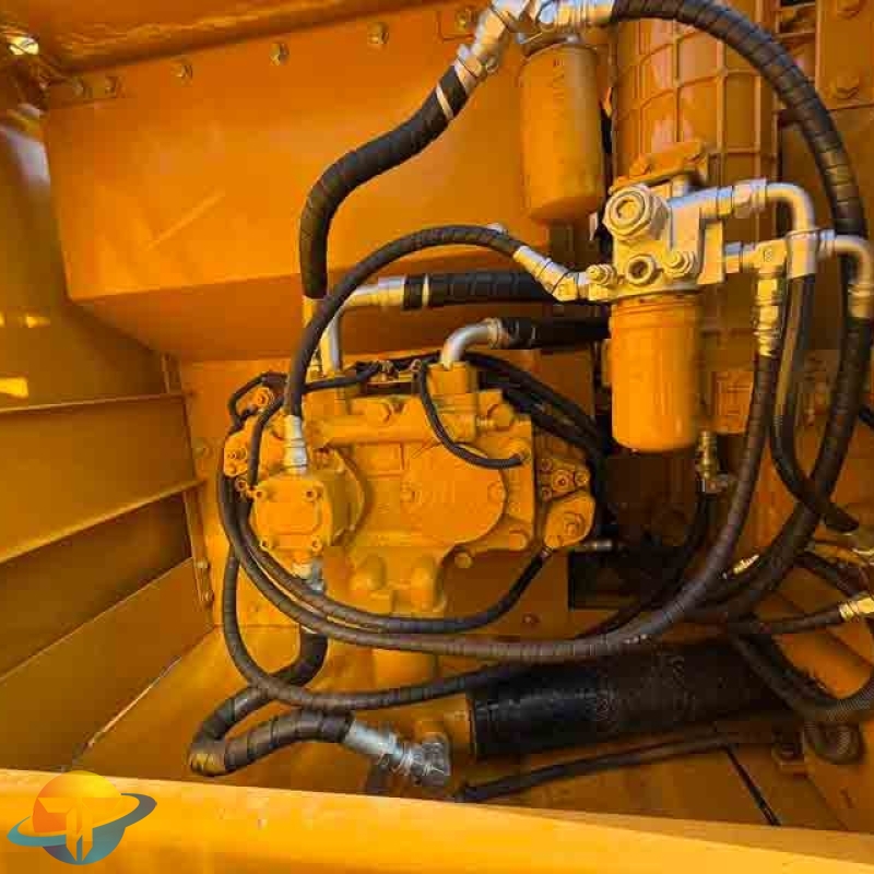 Used Caterpillar CAT320C tracked excavator, high quality, original parts for sale.